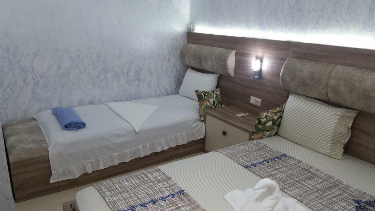Hotel Ergo Batumi Exterior foto